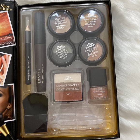 The color institute annual sun goddess edition makeup set - Picture 3 of 9